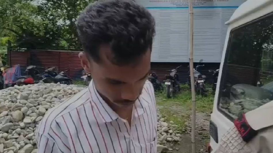 Fake teacher arrested in Assam's Chirang for allegedly using forged appointment letter to secure teaching job Fake teacher arrested in Assam's Chirang for allegedly using forged appointment letter to secure teaching job