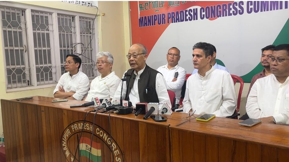Ex-Manipur CM Ibobi condemns Kanto Sabal arson, questions state government's authority amid fresh violence Ex-Manipur CM Ibobi condemns Kanto Sabal arson, questions state government's authority amid fresh violence