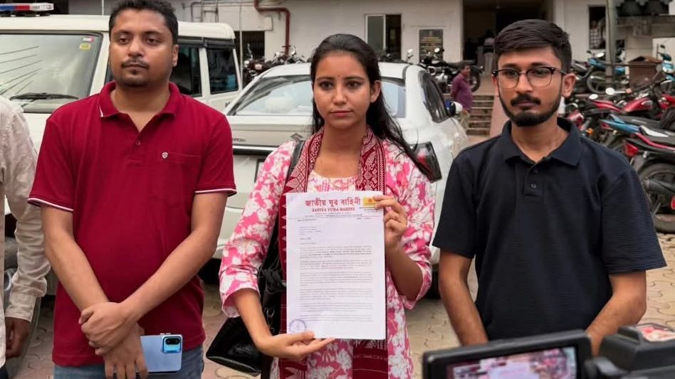 'Paint Paresh Baruah, not Che Guevara': Raijor Dal moves police against Assam CM, seeks FIR 'Paint Paresh Baruah, not Che Guevara': Raijor Dal moves police against Assam CM, seeks FIR
