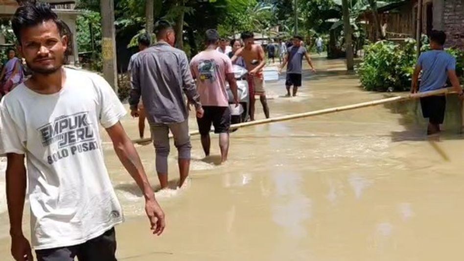 Indian Army rescues over 200 people in flood-hit Upper Assam under Operation Jal Rahat Indian Army rescues over 200 people in flood-hit Upper Assam under Operation Jal Rahat