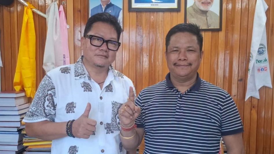 Arunachal entrepreneur Ha Tatu donates Rs 1 lakh for Nari Koyu flood relief Arunachal entrepreneur Ha Tatu donates Rs 1 lakh for Nari Koyu flood relief