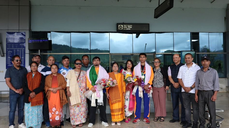 Meghalaya karate stars receive grand welcome after South Asian Championship medals Meghalaya karate stars receive grand welcome after South Asian Championship medals