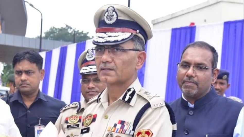 Tripura DGP Anurag Dhankar cremated with full state honours in Uttar Pradesh Tripura DGP Anurag Dhankar cremated with full state honours in Uttar Pradesh