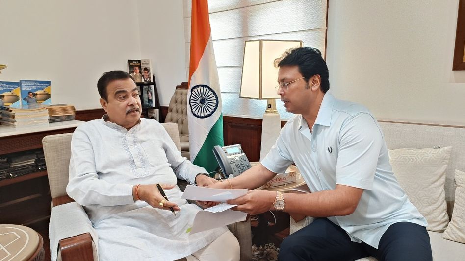 Tripura MP Biplab Kumar Deb meets Nitin Gadkari, seeks urgent action on NH projects Tripura MP Biplab Kumar Deb meets Nitin Gadkari, seeks urgent action on NH projects