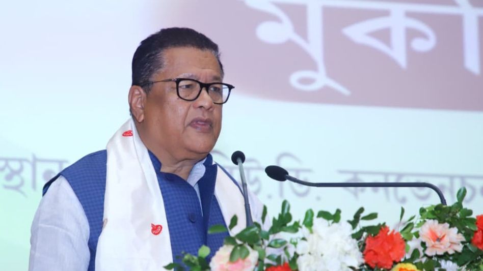 Assam Education Minister attends state convention of graduate teachers, calls for effective NEP implementation Assam Education Minister attends state convention of graduate teachers, calls for effective NEP implementation