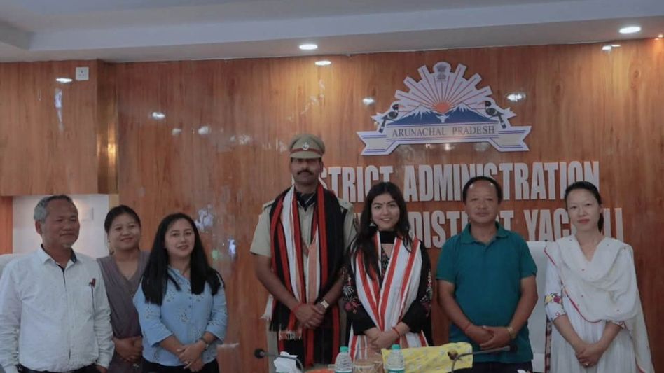 Arunachal's Keyi Panyor bids farewell to outgoing SP Angad Mehta, lauds people-centric policing initiatives Arunachal's Keyi Panyor bids farewell to outgoing SP Angad Mehta, lauds people-centric policing initiatives