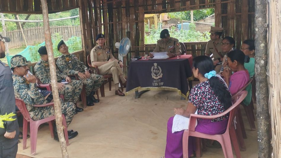 Manipur DGP reviews border security in Moreh, orders intensified operations against anti-national elements Manipur DGP reviews border security in Moreh, orders intensified operations against anti-national elements