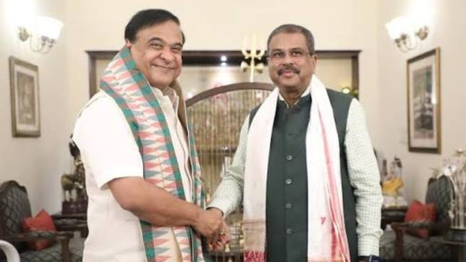 Himanta Biswa Sarma thanks Dharmendra Pradhan as he demits office, hails contribution to education Himanta Biswa Sarma thanks Dharmendra Pradhan as he demits office, hails contribution to education