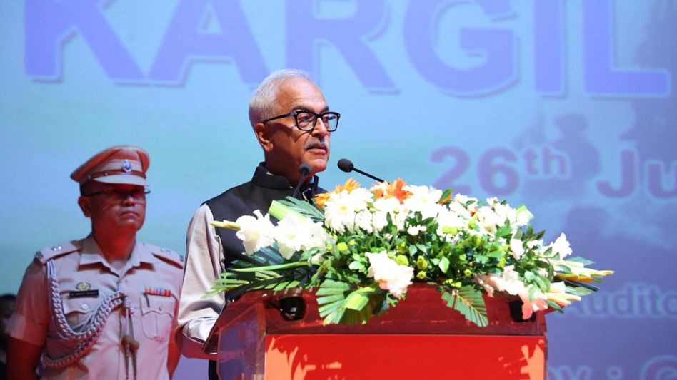 Manipur observes Kargil Vijay Diwas; Governor, CM pay tribute to armed forces Manipur observes Kargil Vijay Diwas; Governor, CM pay tribute to armed forces