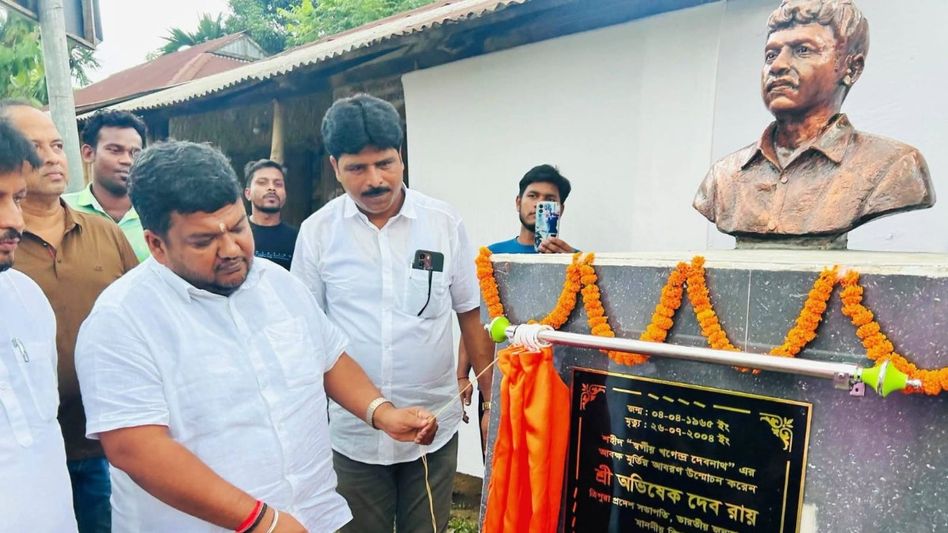 CPI(M) leaders should wear burqa to hide faces over past violence: Tripura BJP Chief CPI(M) leaders should wear burqa to hide faces over past violence: Tripura BJP Chief