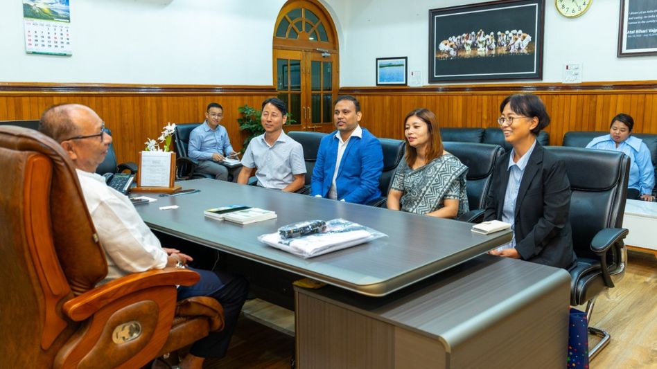 Manipur University delegation meets CM, discusses Korea ties as ambassador visit planned Manipur University delegation meets CM, discusses Korea ties as ambassador visit planned