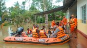 Over 71,000 housed in relief camps as Assam flood situation eases: Himanta Biswa Sarma Over 71,000 housed in relief camps as Assam flood situation eases: Himanta Biswa Sarma