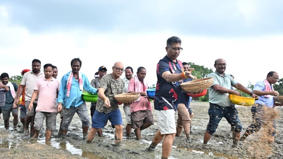 Assam Agriculture Minister visits Sivasagar flood-hit village, reviews community nursery for farmers Assam Agriculture Minister visits Sivasagar flood-hit village, reviews community nursery for farmers