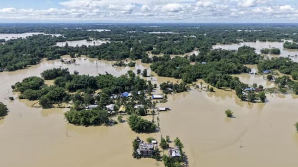 Assam floods: CM begins tour of worst-hit districts as affected population drops to 1.78 lakh Assam floods: CM begins tour of worst-hit districts as affected population drops to 1.78 lakh