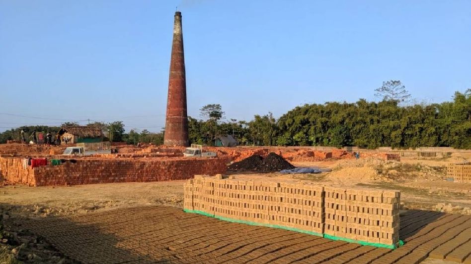 Assam: Golaghat man dies after falling into illegal brick kiln excavation pit, residents demand action Assam: Golaghat man dies after falling into illegal brick kiln excavation pit, residents demand action