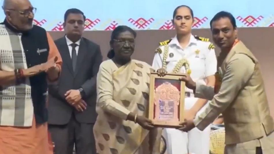 Assam start-up wins National Handloom Award for ‘Soil-to-Silk’ model Assam start-up wins National Handloom Award for ‘Soil-to-Silk’ model