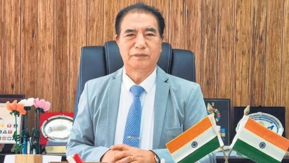 Mizoram CM distributes financial aid, accreditation to strengthen anti-drug efforts Mizoram CM distributes financial aid, accreditation to strengthen anti-drug efforts