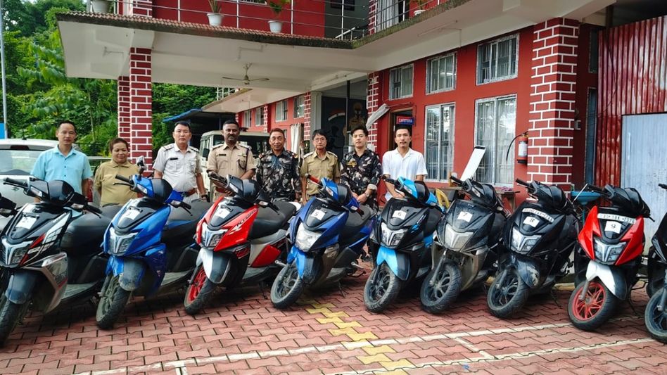 Chimpu Police recover 10 suspected stolen scooties, uncover inter-state vehicle theft network Chimpu Police recover 10 suspected stolen scooties, uncover inter-state vehicle theft network