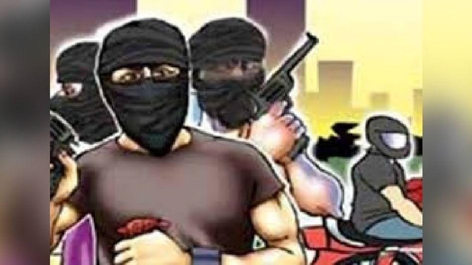 Assam: Notorious criminal escapes police custody in Dharapur, two cops injured Assam: Notorious criminal escapes police custody in Dharapur, two cops injured