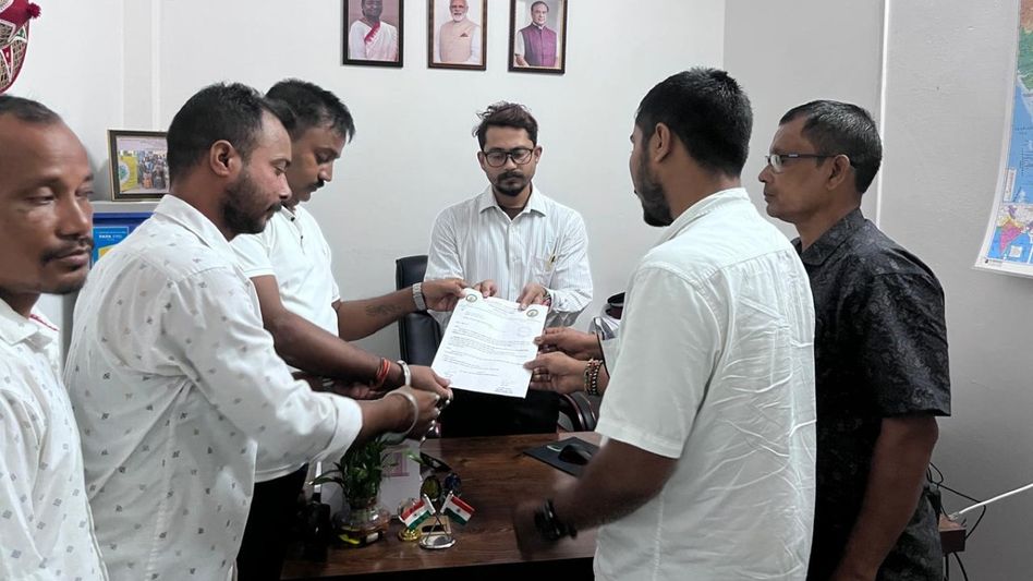 Assam: Bir Lachit Sena opposes alleged hill mining at Sonaikuchi, seeks CM’s intervention Assam: Bir Lachit Sena opposes alleged hill mining at Sonaikuchi, seeks CM’s intervention