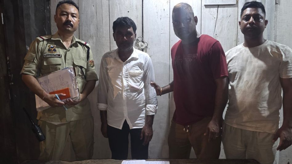 Alleged Teer bookie arrested in Dhubri; cash, phone and betting records seized Alleged Teer bookie arrested in Dhubri; cash, phone and betting records seized