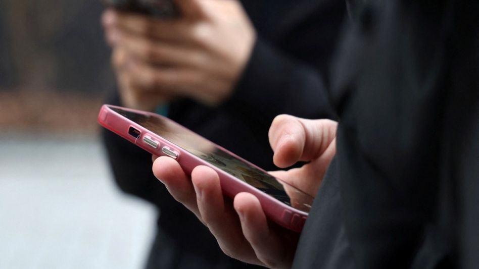 Meta removes 750,000 under-16 accounts in Australia after social media ban Meta removes 750,000 under-16 accounts in Australia after social media ban