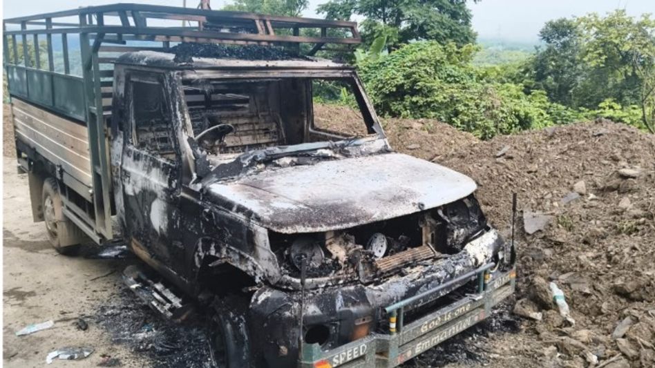 Manipur: KSO alleges vehicle carrying essential commodities torched during Naga blockade Manipur: KSO alleges vehicle carrying essential commodities torched during Naga blockade