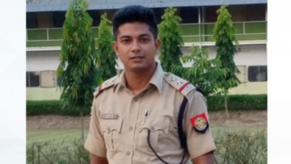 Sub-Inspector Nabajit Das dies after car hits him during Naka checking in Assam's Laisong Sub-Inspector Nabajit Das dies after car hits him during Naka checking in Assam's Laisong