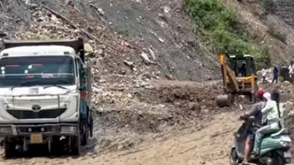 Four killed, five Army personnel missing in landslide, flash flood in Arunachal Four killed, five Army personnel missing in landslide, flash flood in Arunachal