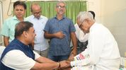 Himanta visits GMCH to enquire about health of veteran CPI(M) leader Hemen Das Himanta visits GMCH to enquire about health of veteran CPI(M) leader Hemen Das