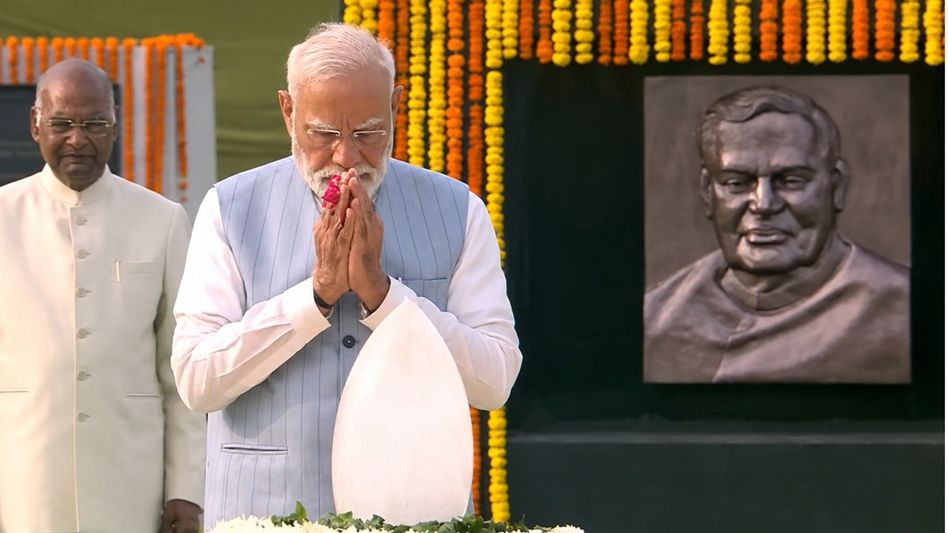 PM Modi remembers Atal Bihari Vajpayee on death anniversary PM Modi remembers Atal Bihari Vajpayee on death anniversary