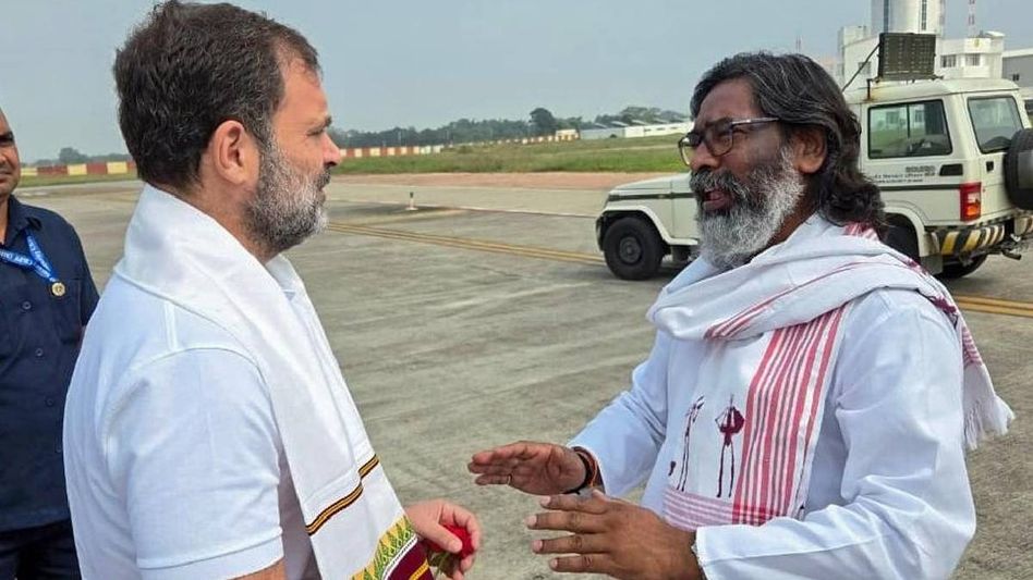 Rahul Gandhi asks Hemant Soren to personally meet protesters over Jharkhand exam row Rahul Gandhi asks Hemant Soren to personally meet protesters over Jharkhand exam row