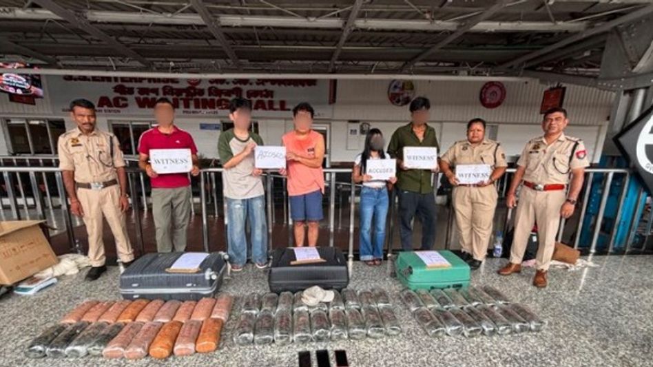 Three arrested with 55 kg cannabis at Guwahati Railway Station Three arrested with 55 kg cannabis at Guwahati Railway Station