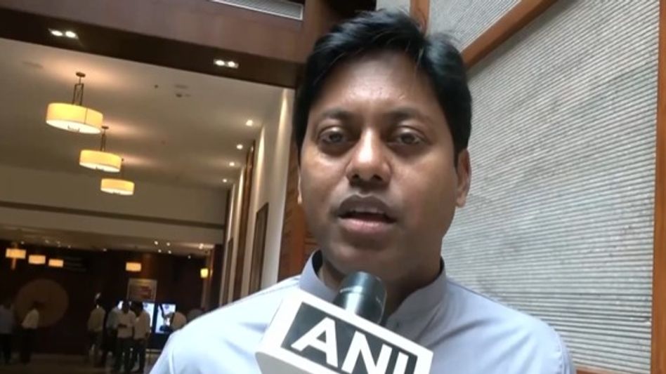 Assam BJP MLA Pallab Lochan Das highlights ‘One Minister, One University’ initiative to connect with youth Assam BJP MLA Pallab Lochan Das highlights ‘One Minister, One University’ initiative to connect with youth