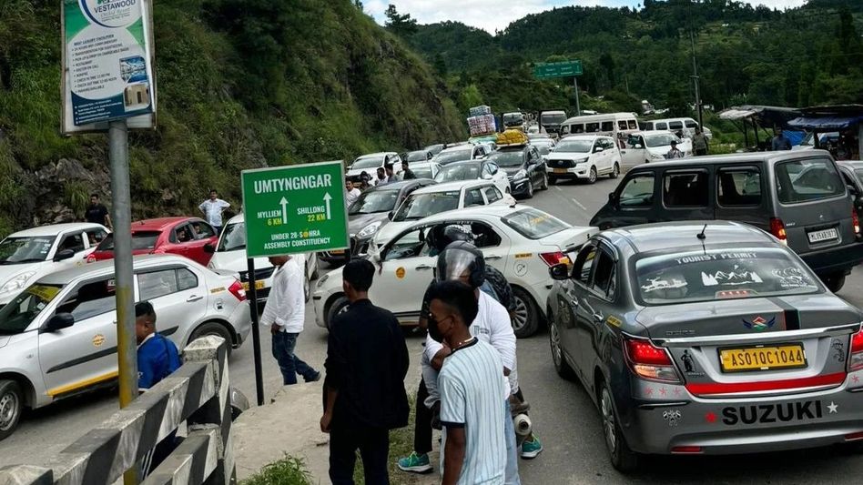 Meghalaya taxi drivers announce suspension of commercial taxi services between Shillong and Guwahati Meghalaya taxi drivers announce suspension of commercial taxi services between Shillong and Guwahati