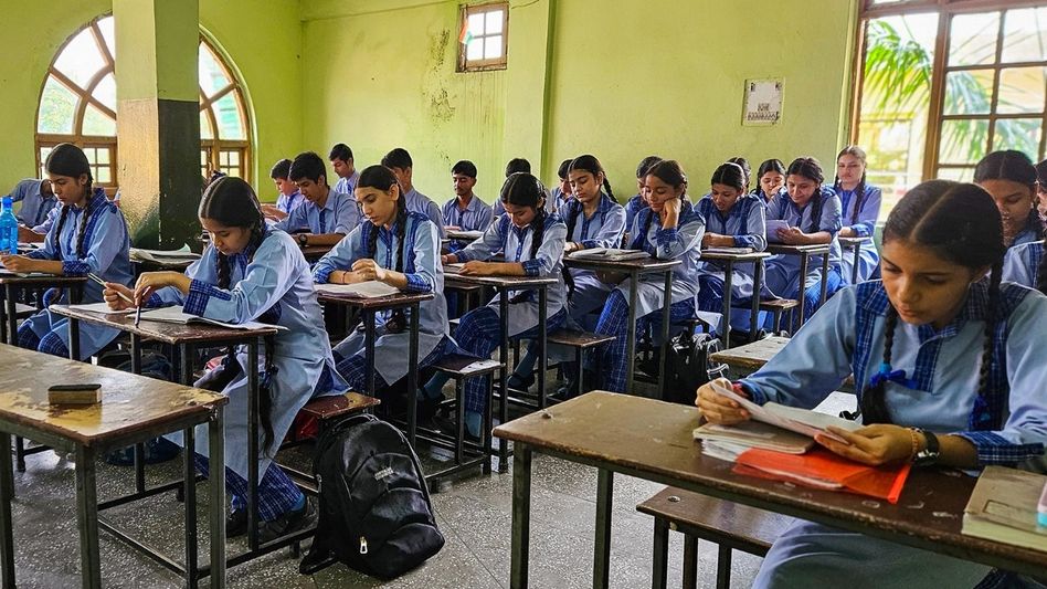 Surprise inspections uncover irregularities, 30 school personnel showcaused in Tripura Surprise inspections uncover irregularities, 30 school personnel showcaused in Tripura