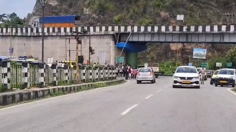 Byrnihat–Jorabat closure: Meghalaya suggests new alternate routes for commuters Byrnihat–Jorabat closure: Meghalaya suggests new alternate routes for commuters