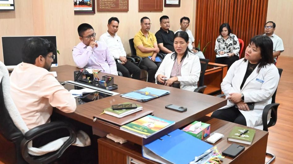 Manipur: Churachandpur DC reviews dengue, HFMD and typhoid situation amid rising health concerns Manipur: Churachandpur DC reviews dengue, HFMD and typhoid situation amid rising health concerns