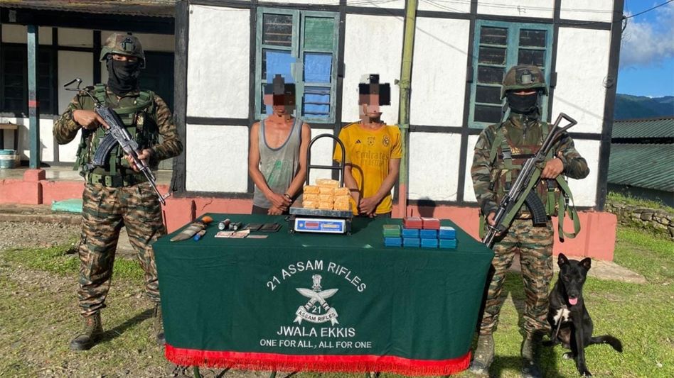 Assam Rifles apprehend two Myanmar nationals, seize drugs worth Rs 24 lakh in Arunachal Assam Rifles apprehend two Myanmar nationals, seize drugs worth Rs 24 lakh in Arunachal