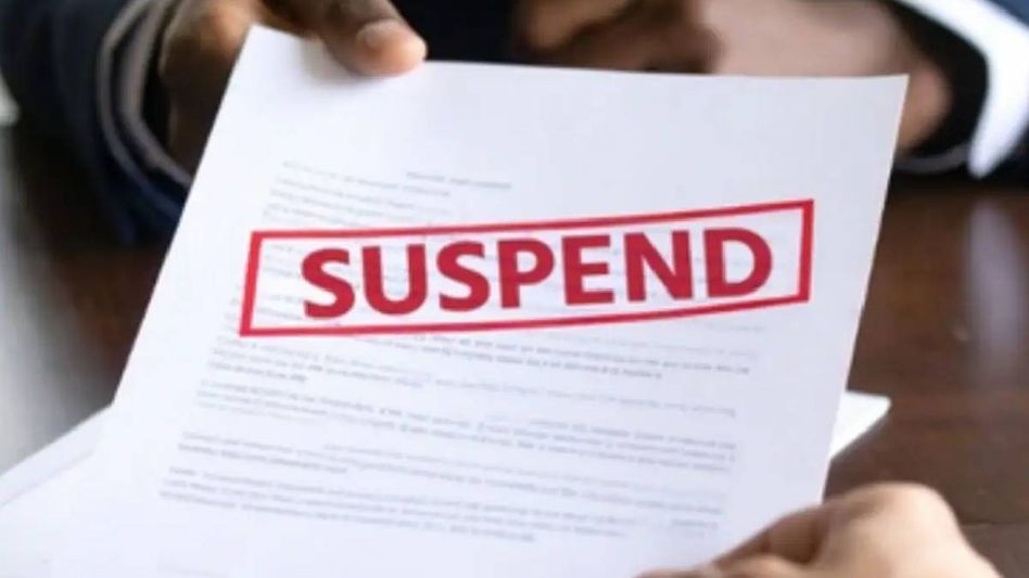 Assam: Two Guwahati police personnel suspended over alleged misconduct during Naka duty Assam: Two Guwahati police personnel suspended over alleged misconduct during Naka duty