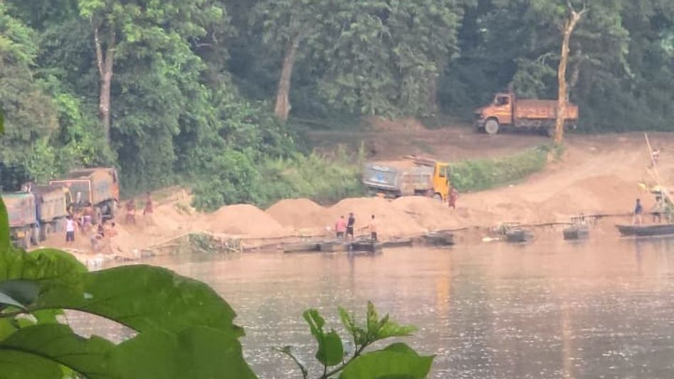 Illegal sand mining threatens Kulsi River, endangered dolphins in Assam Illegal sand mining threatens Kulsi River, endangered dolphins in Assam