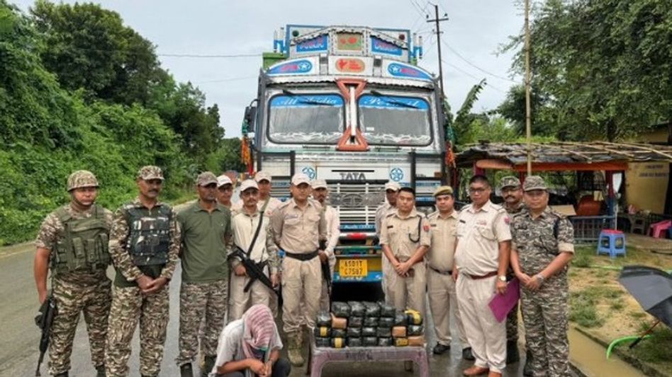 Manipur Police seize drugs worth around Rs 80 crore in Jiribam; truck bound for Assam intercepted Manipur Police seize drugs worth around Rs 80 crore in Jiribam; truck bound for Assam intercepted
