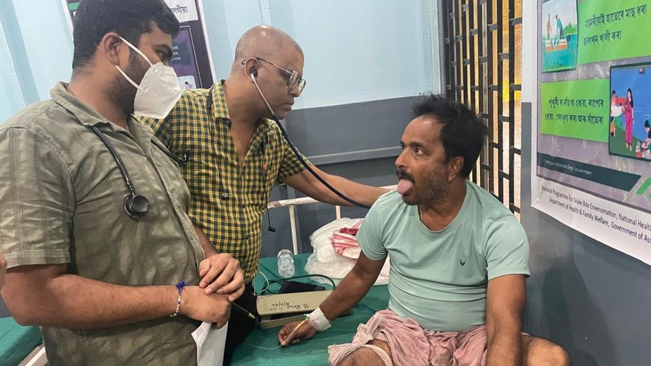 59-year-old cobra bite patient stabilised after timely anti-snake venom at Assam's Barpeta road FRU 59-year-old cobra bite patient stabilised after timely anti-snake venom at Assam's Barpeta road FRU