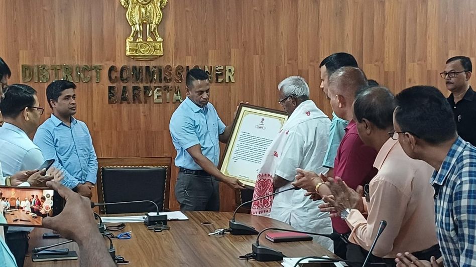Assam: Barpeta honours senior-most retired teachers for lifetime of service Assam: Barpeta honours senior-most retired teachers for lifetime of service
