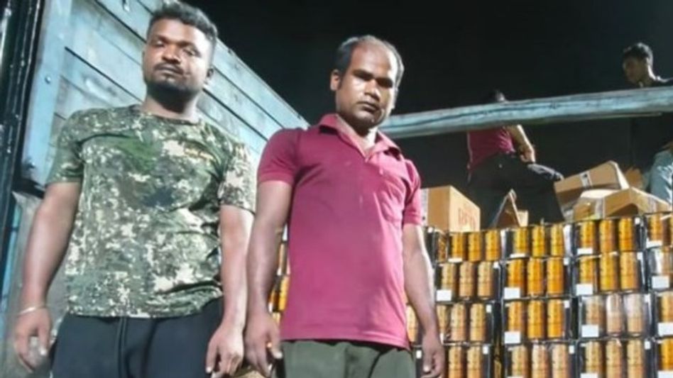 Excise department seizes 800 cartons of Meghalaya liquor in Guwahati’s Nine Mile Excise department seizes 800 cartons of Meghalaya liquor in Guwahati’s Nine Mile