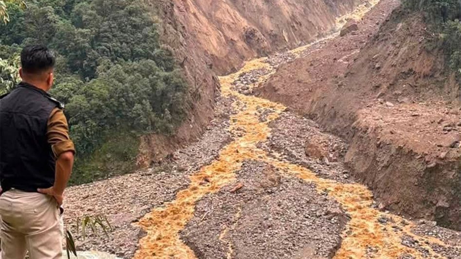 Sikkim issues emergency helpline numbers after Teesta-Chyakoong landslide Sikkim issues emergency helpline numbers after Teesta-Chyakoong landslide