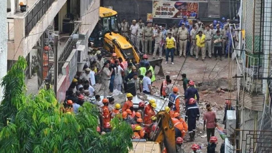 Satya Niketan PG collapse: Death toll rises to six, 11 rescued as search continues Satya Niketan PG collapse: Death toll rises to six, 11 rescued as search continues