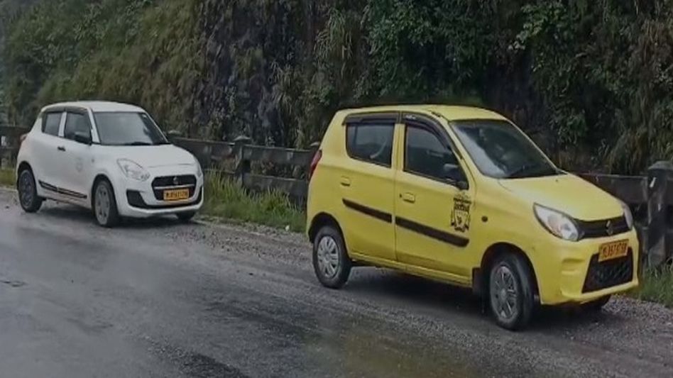 Meghalaya-Assam tourist taxi standoff ends; both states agree to ensure hassle-free movement Meghalaya-Assam tourist taxi standoff ends; both states agree to ensure hassle-free movement
