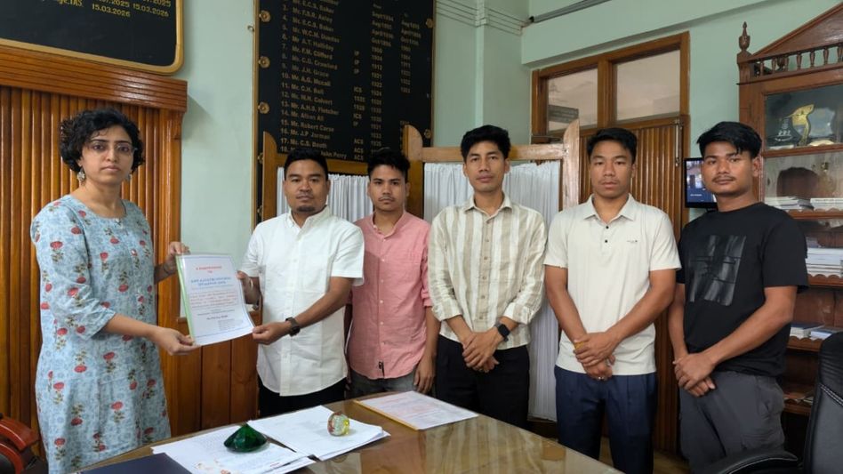 Dima Hasao NH-27 riddled with potholes, water seeps inside tunnel; Students' body gives 10-day deadline Dima Hasao NH-27 riddled with potholes, water seeps inside tunnel; Students' body gives 10-day deadline