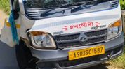 Assam: Passenger vehicle accident on NH-27 in Sonapur’s Chamata, several injured Assam: Passenger vehicle accident on NH-27 in Sonapur’s Chamata, several injured